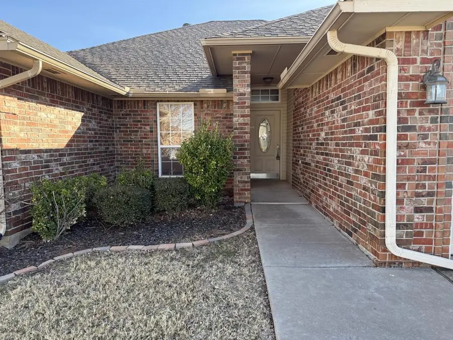 1724 SW 32nd Street, Moore, OK 73160 - #3