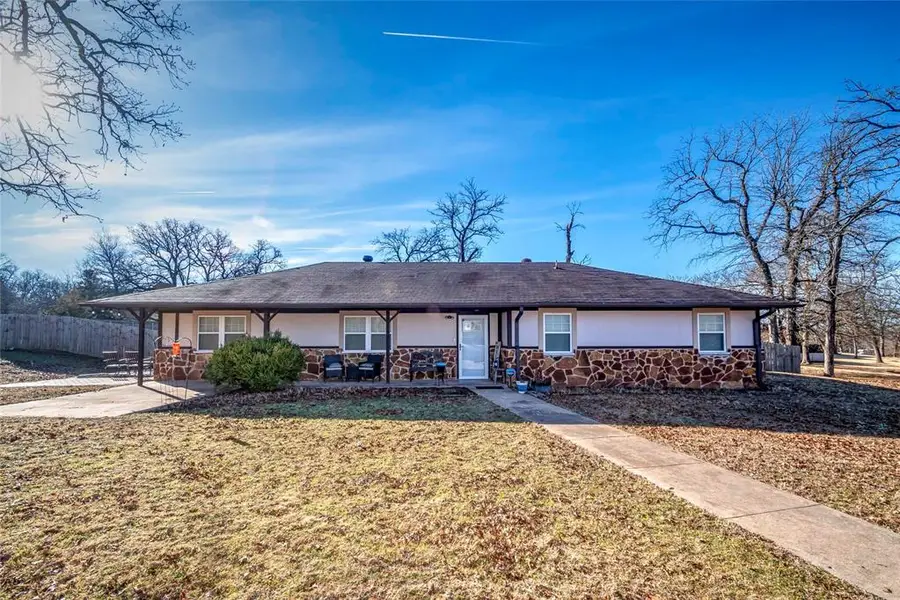 1505 E 8th Street, Chandler, OK 74834 - Image #2