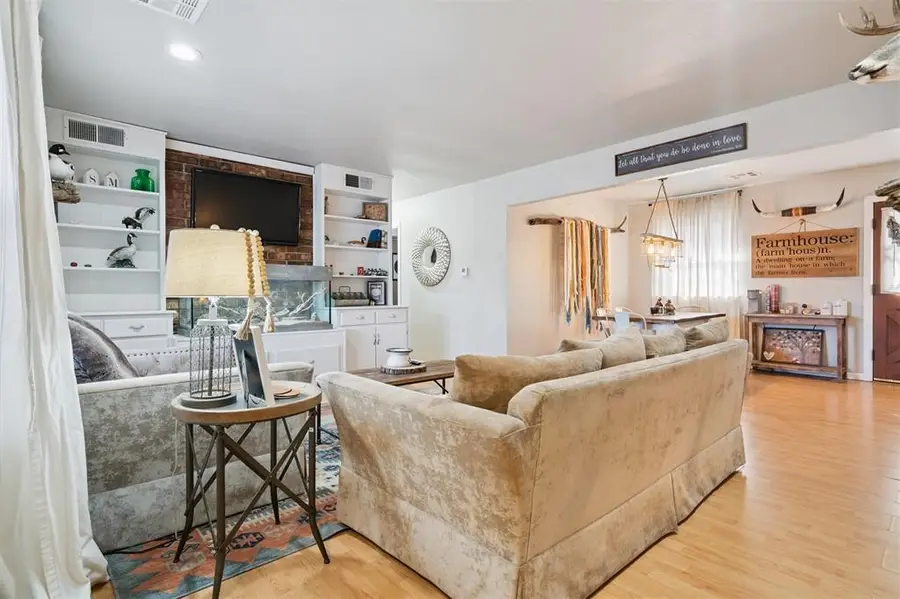 652 Reynolds Road, Edmond, OK 73013 - Image #2