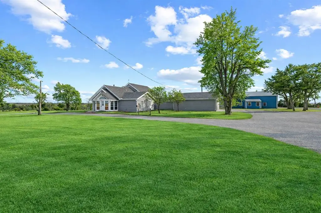 24484 E 990 Road, Weatherford, OK 73096 - #1