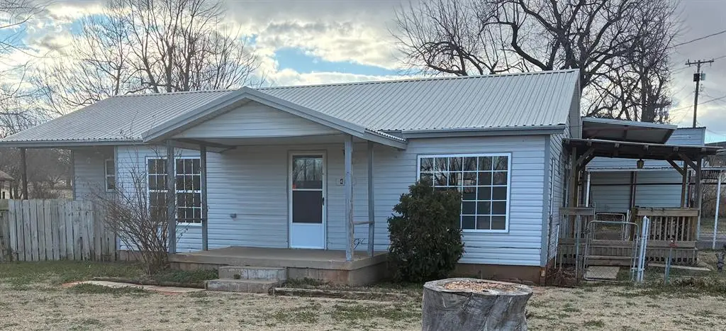 404 S Broadway Avenue, Binger, OK 73009 - Image #1