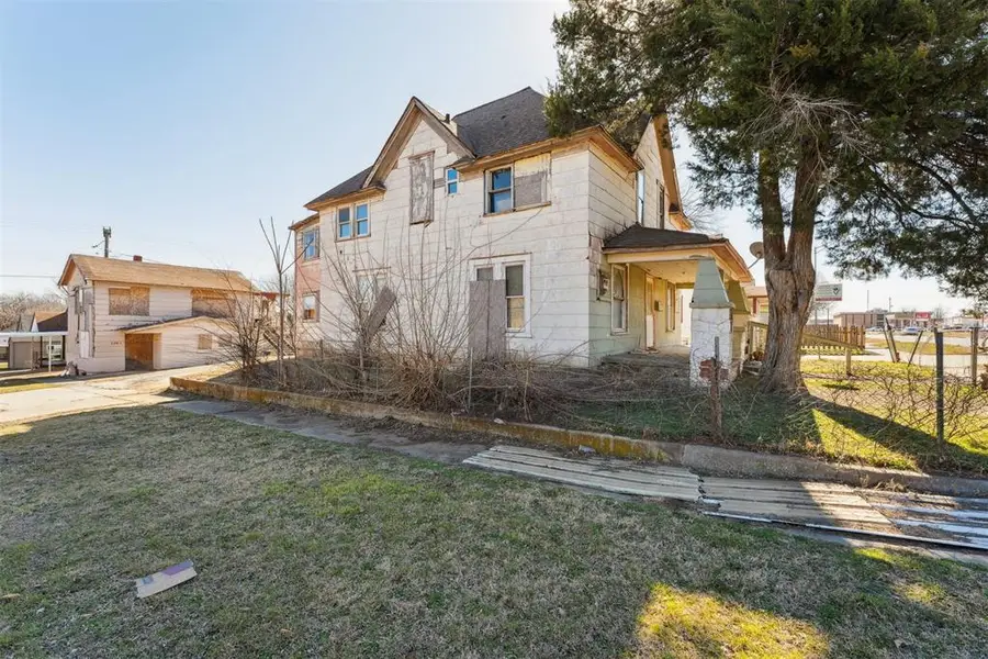 616 N Choctaw Avenue, El Reno, OK 73036 - #3