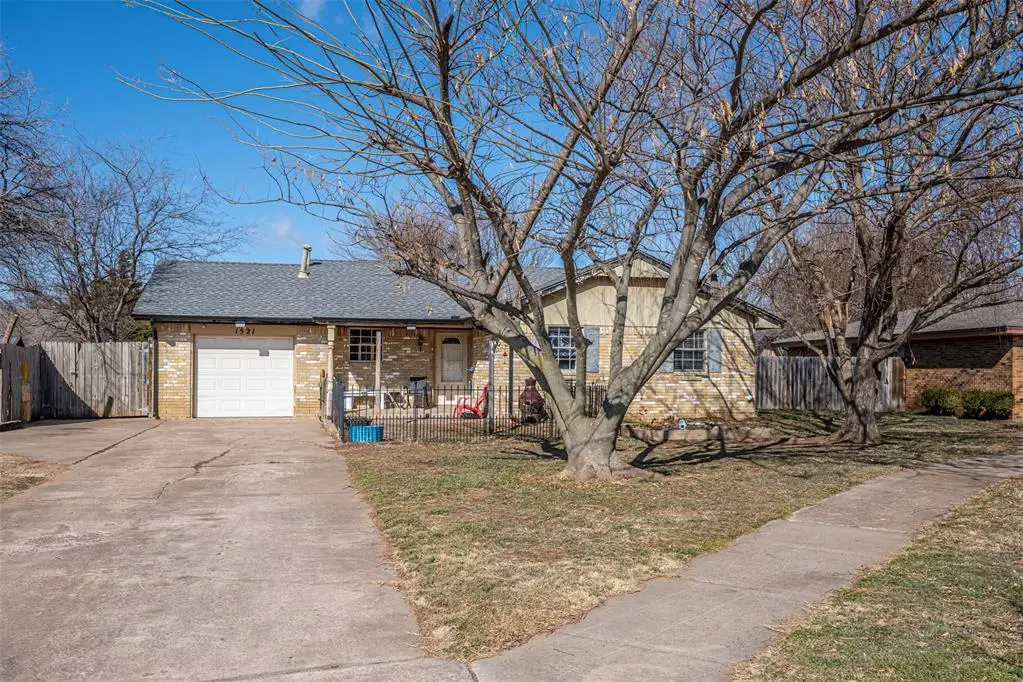 1521 Willowcliff Court, Norman, OK 73071 - Image #1