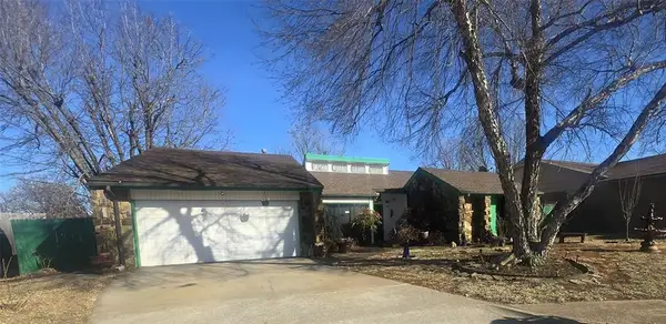 6624 Woodridge Avenue, Oklahoma City, OK 73132