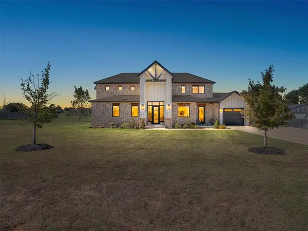 954 County Street 2983, Blanchard, OK 73010