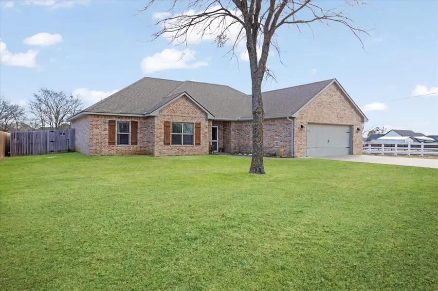 597 Edgewood Circle, Durant, OK 74701 - #3