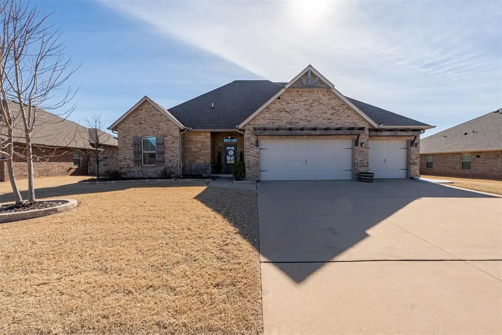 6140 Oxnard Street, Edmond, OK 73034 - #1
