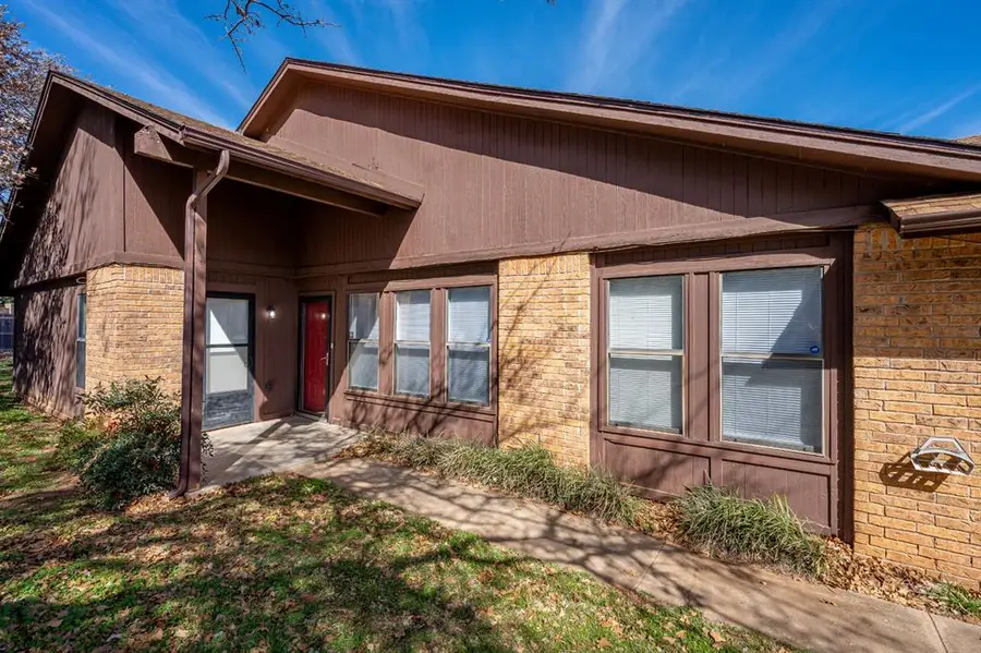 703 Stonecroft Circle #701 & 703, Edmond, OK 73034 - #2