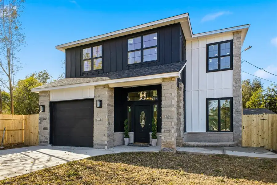 2711 S Pennsylvania Avenue, Oklahoma City, OK 73108 - #3