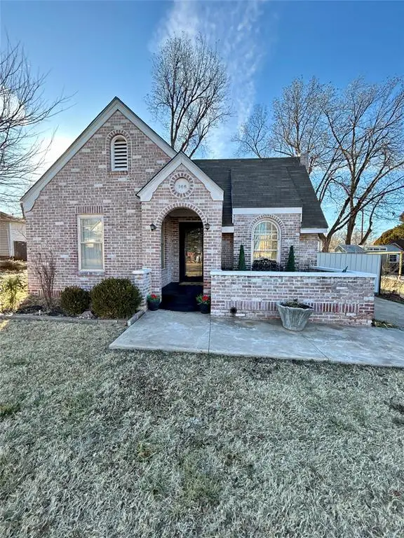 508 S 5th Street, Clinton, OK 73601 - #2