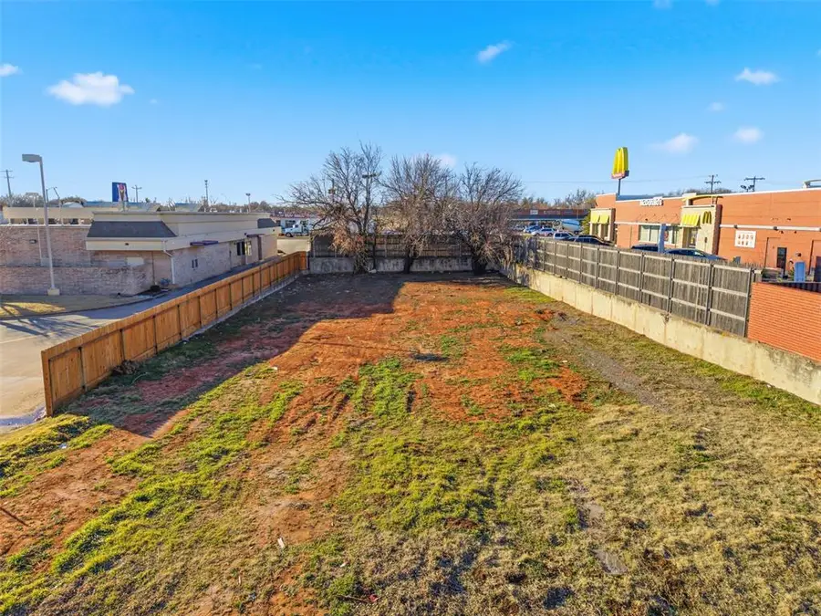 24 Cedar Avenue, Yukon, OK 73099 - Image #2