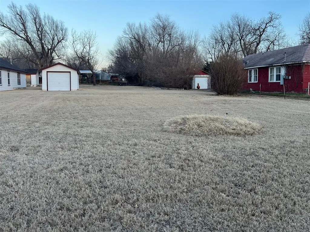 120 N Richards Avenue, Midwest City, OK 73130 - Image #1