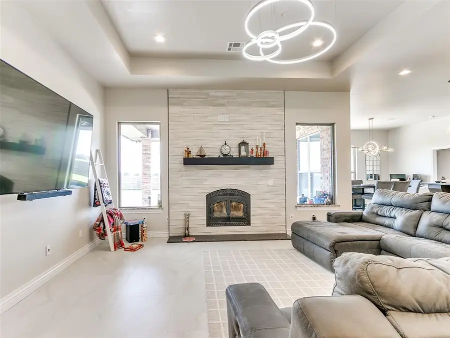 1330 E Silver City Road, Tuttle, OK 73089 - #3