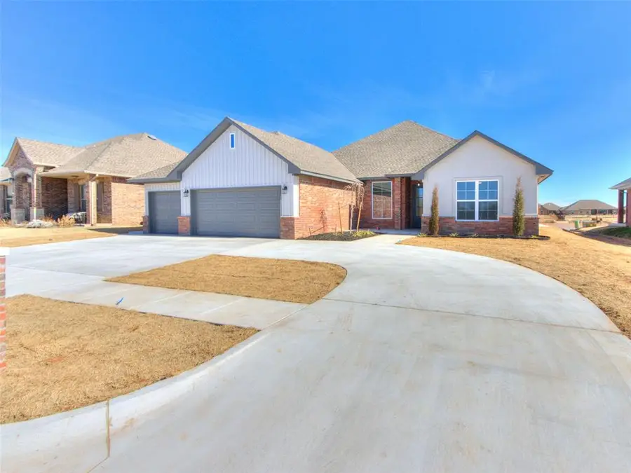 6304 Blackwood Boulevard, Oklahoma City, OK 73132 - Image #3