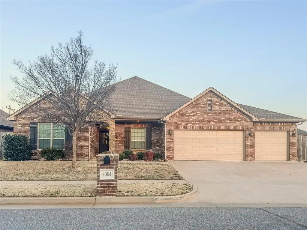 4304 St Augustine Street, Mustang, OK 73064 - Image #1