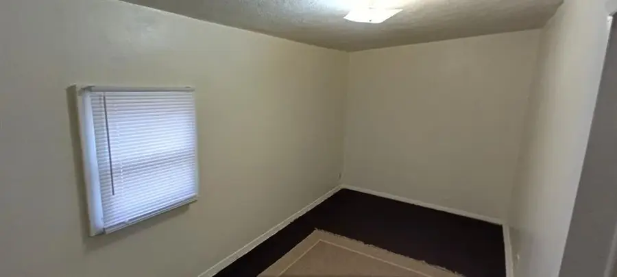 521 W Symmes Street, Norman, OK 73069 - #3