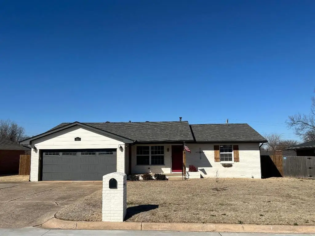 621 Kingston Drive, Yukon, OK 73099 - Image #1