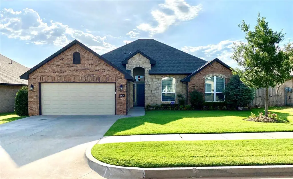 15924 Capri Lane, Edmond, OK 73013 - Image #1