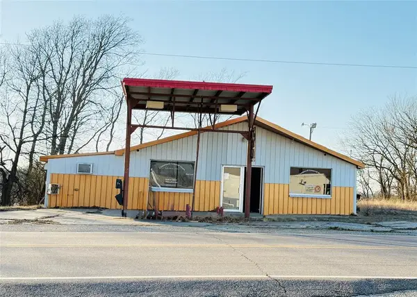 103 S Shawnee Avenue, Okemah, OK 74859