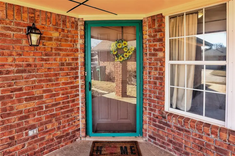 1005 Valley Court, Edmond, OK 73012 - Image #3