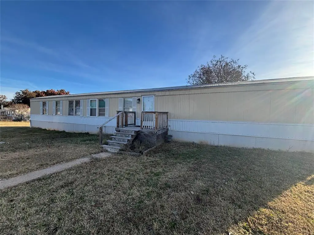 101 W Oak Hill Drive, McLoud, OK 74851 - #1