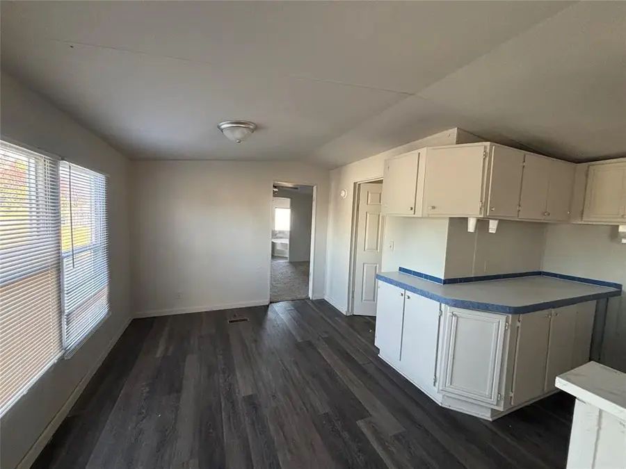 101 W Oak Hill Drive, McLoud, OK 74851 - #2