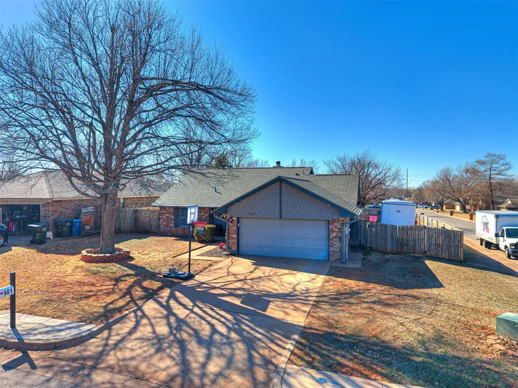 501 Gray Fox Run, Edmond, OK 73003 - Image #1