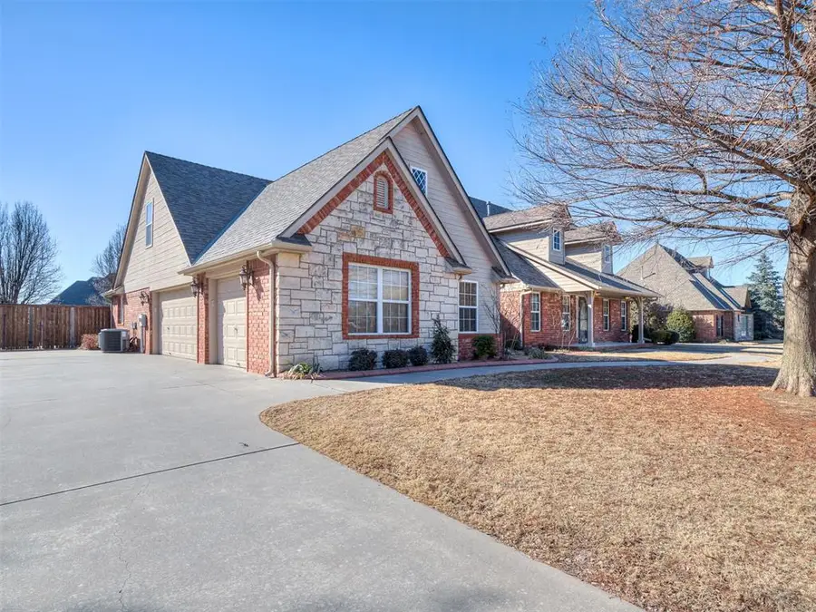 1304 Redbud Court, Moore, OK 73160 - #3