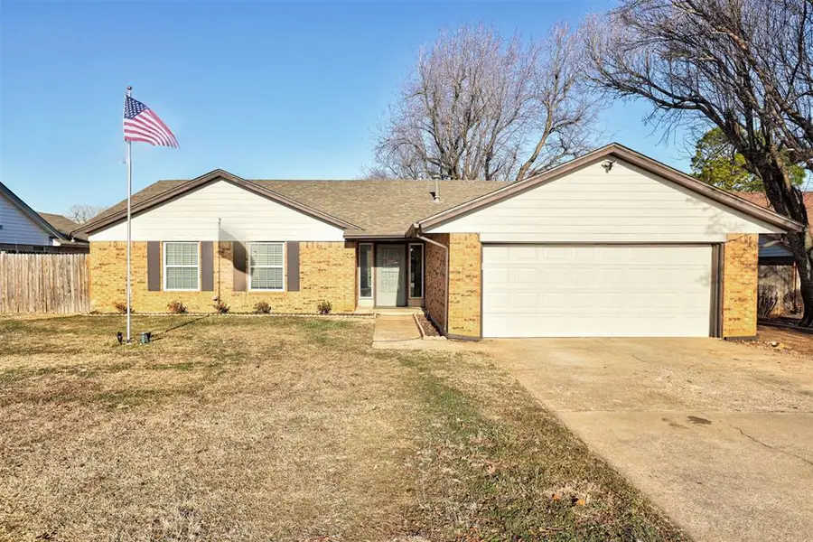 145 Pawnee Place, Yukon, OK 73099 - Image #2