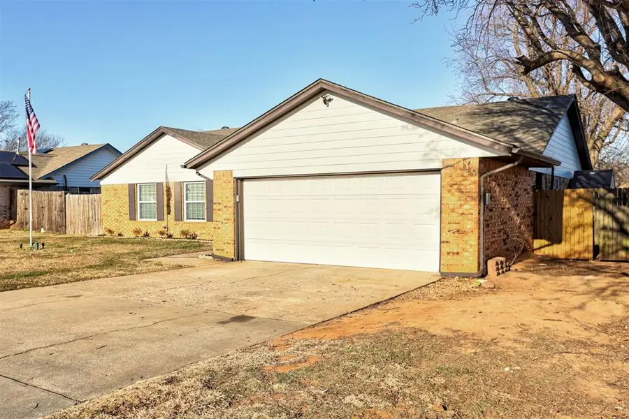 145 Pawnee Place, Yukon, OK 73099 - Image #3