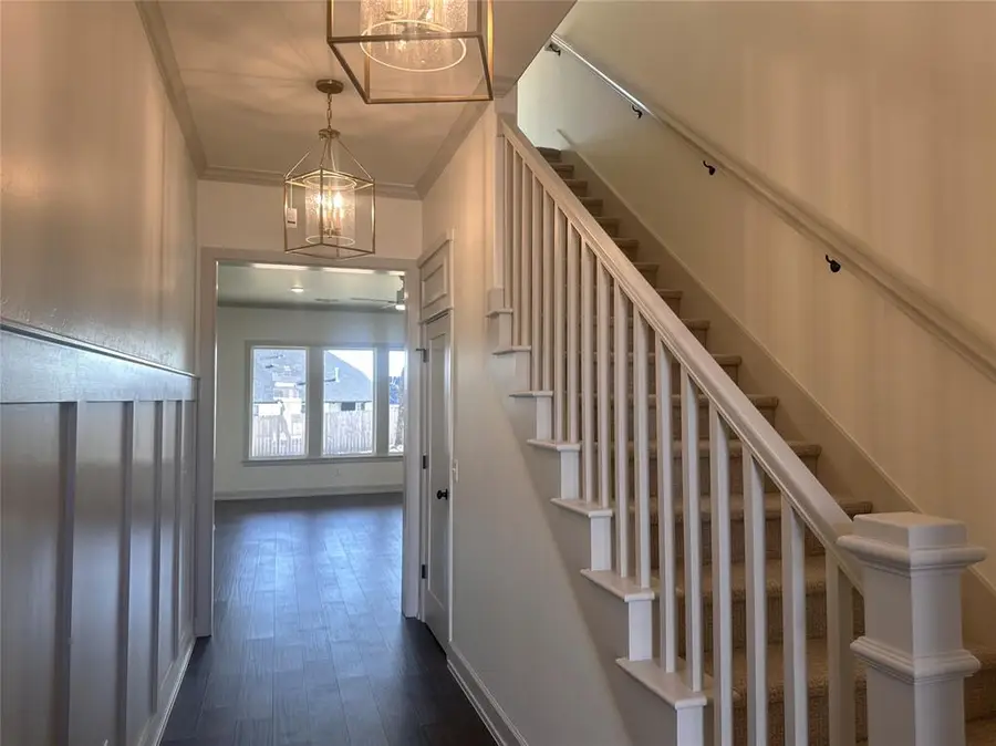 8100 Amber Ridge Drive, Edmond, OK 73034 - Image #3