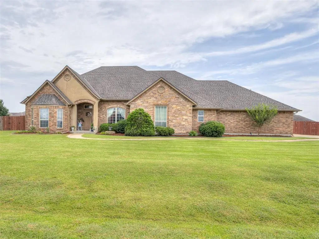 4624 Crestmere Lane, Edmond, OK 73025 - Image #1