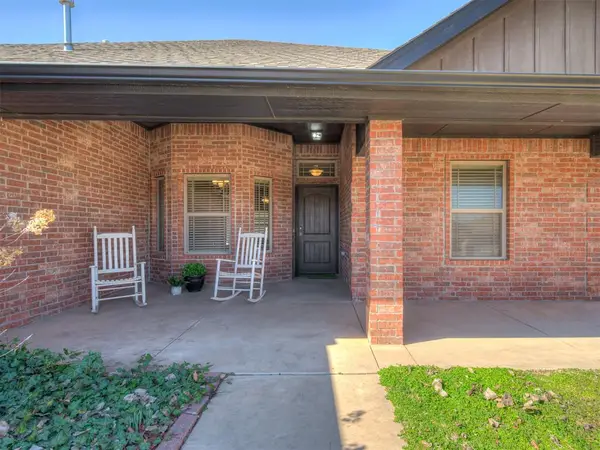 709 Redvine Road, Yukon, OK 73099