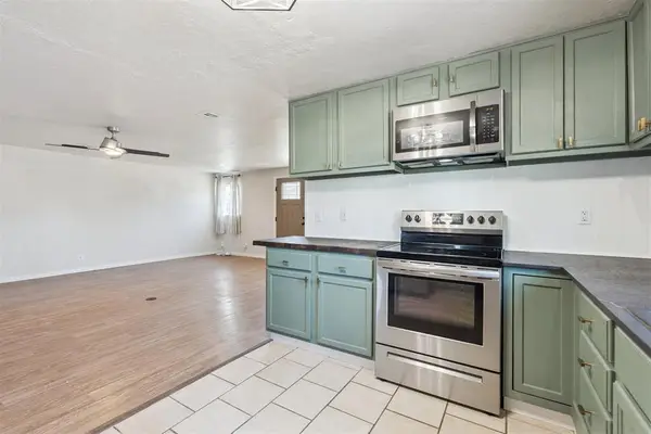 911 N Pesotum Avenue, Shawnee, OK 74801