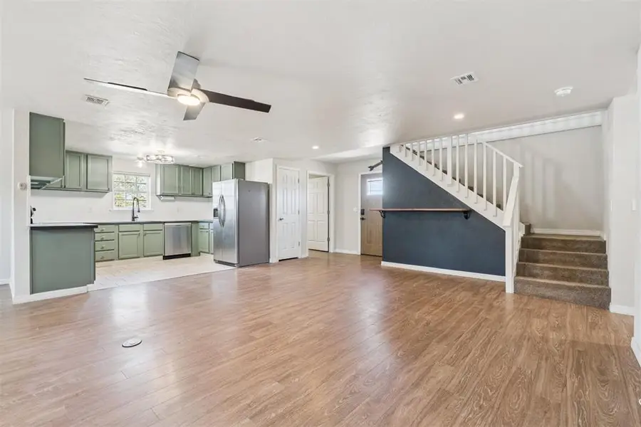 911 N Pesotum Avenue, Shawnee, OK 74801 - #3