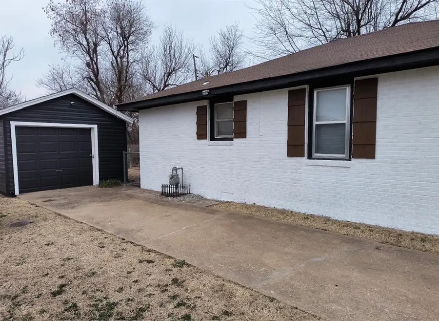 1220 W Warren Street, El Reno, OK 73036 - #2