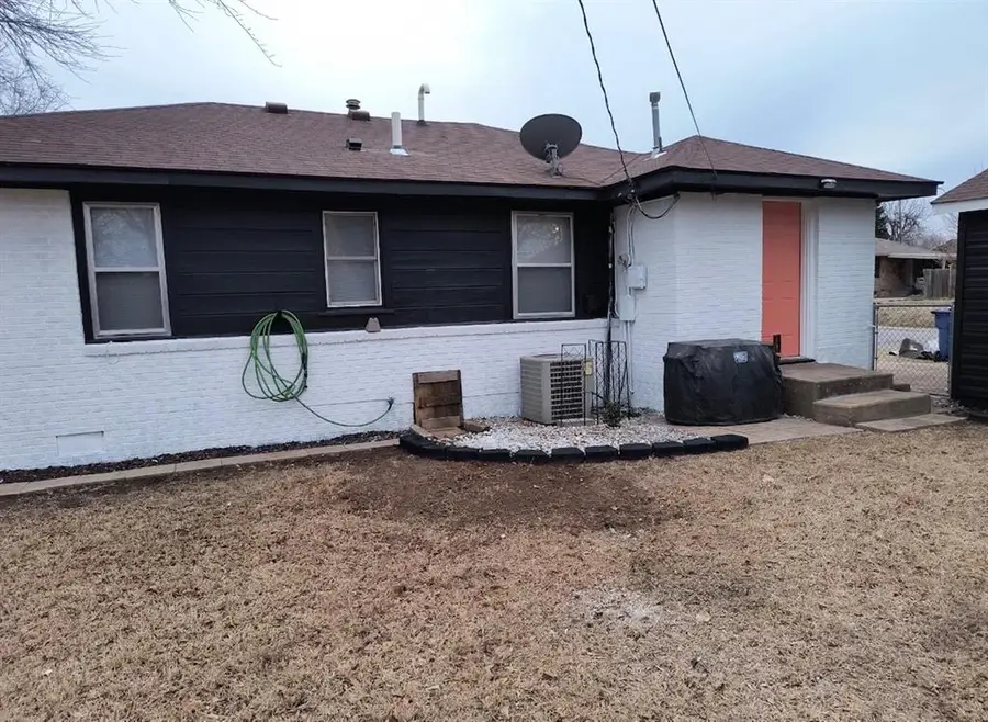 1220 W Warren Street, El Reno, OK 73036 - #3