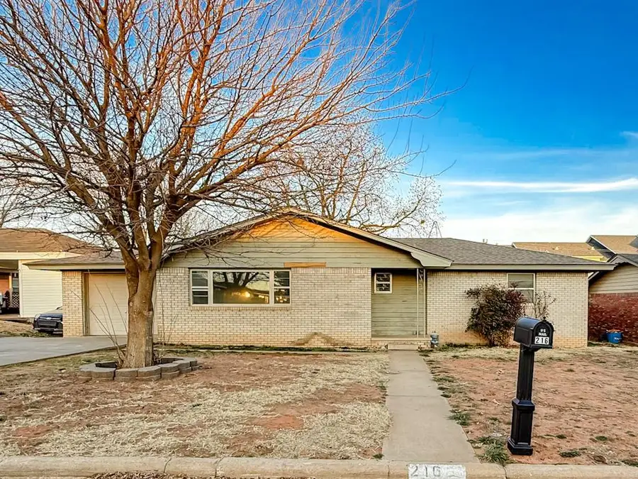 216 Texas Street, Weatherford, OK 73096 - #2