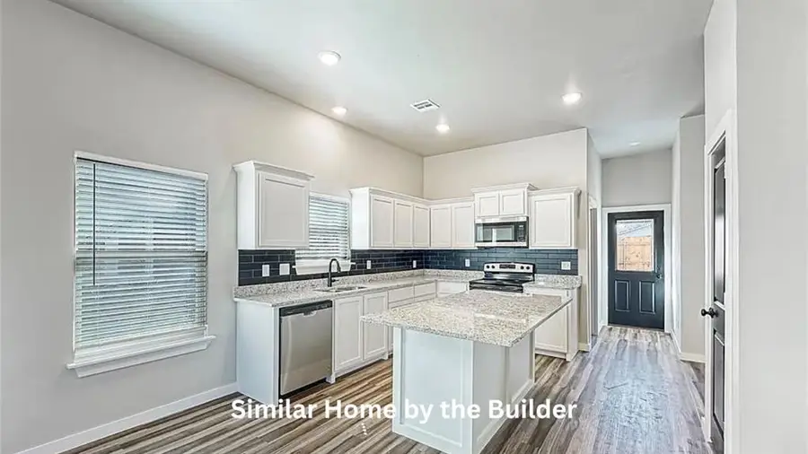 1808 SW Washington Avenue, Lawton, OK 73501 - #2