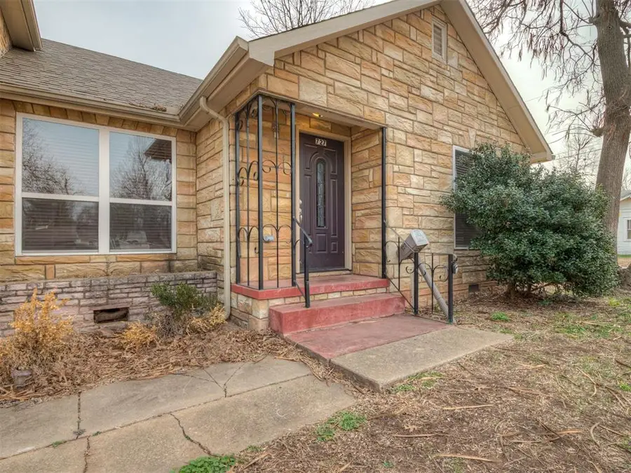 727 S 16th Street, Chickasha, OK 73018 - Image #3
