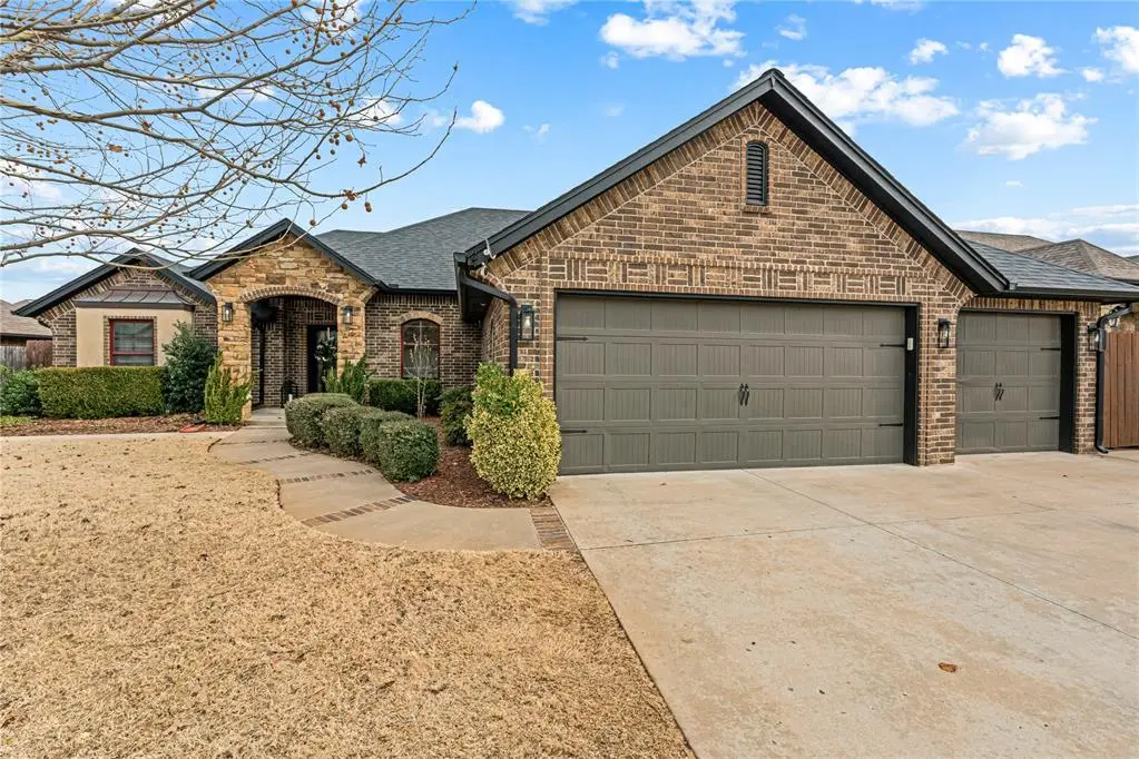 2124 Sycamore Creek Avenue, Yukon, OK 73099 - #1