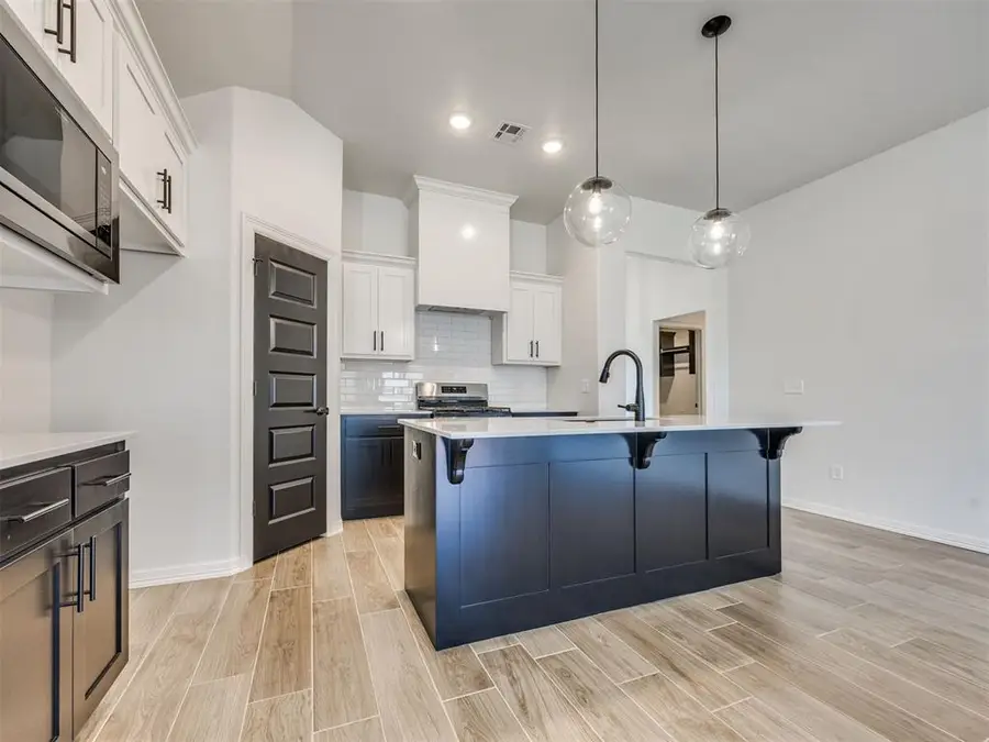 12100 Birch Street, Yukon, OK 73099 - #2