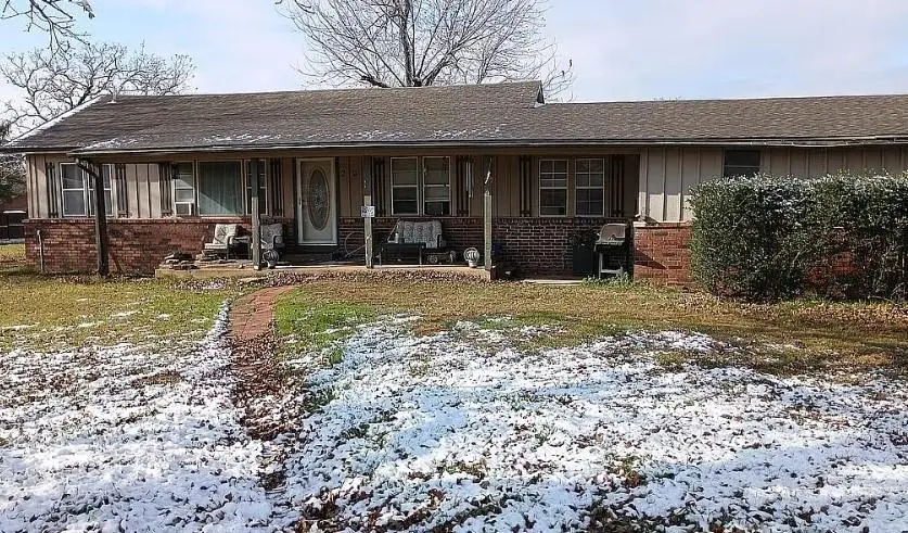 615 Yoachum Road, Harrah, OK 73045 - Image #1