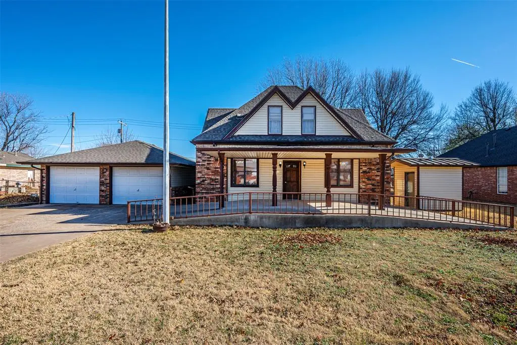 104 SE 2nd Street, Tuttle, OK 73089 - #1