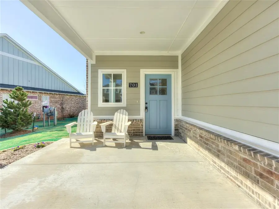 701 Harbor Town Drive, Edmond, OK 73034 - #2