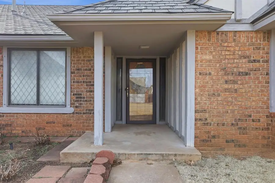 105 Wellington Lane, Moore, OK 73160 - #3