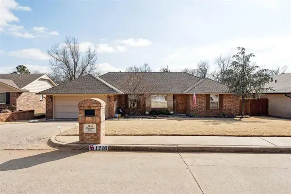 1216 Devonshire Court, Edmond, OK 73034
