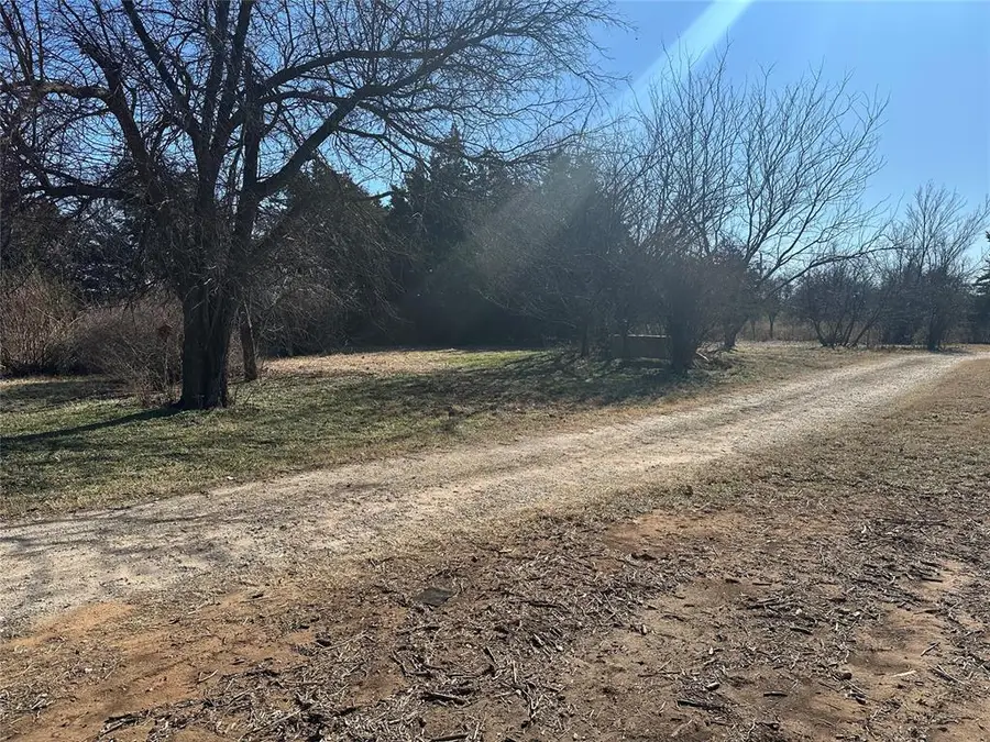 10001 S Post Road, Guthrie, OK 73044 - #2