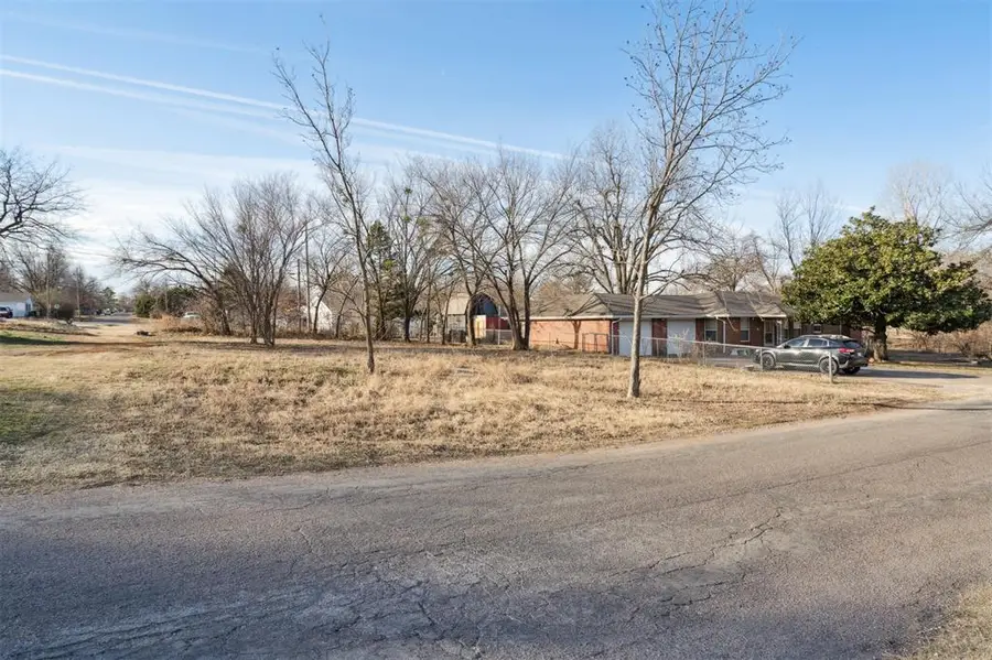 602 Georgia Street, Jones, OK 73049 - #2