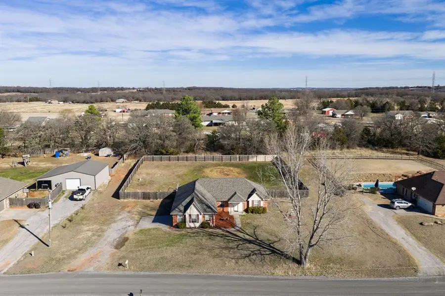 41200 Cottage Drive, Shawnee, OK 74804 - #2